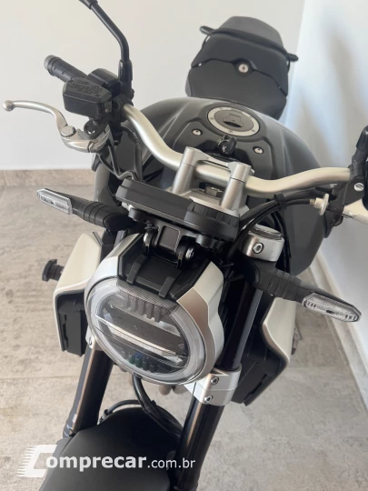 CB 1000r