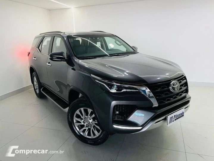 HILUX SW SRX A 4FD 4X4