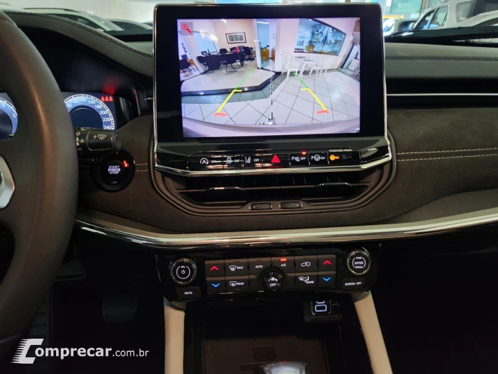 Commander 1.3 16V 4P FLEX T270 OVERLAND TURBO AUTOMÁTICO