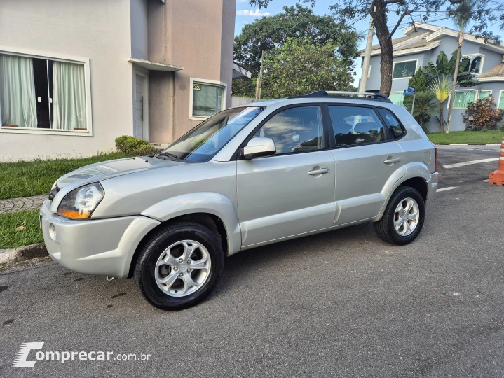 TUCSON 2.0 MPFI GLS 4X2 16V 143cv 2WD