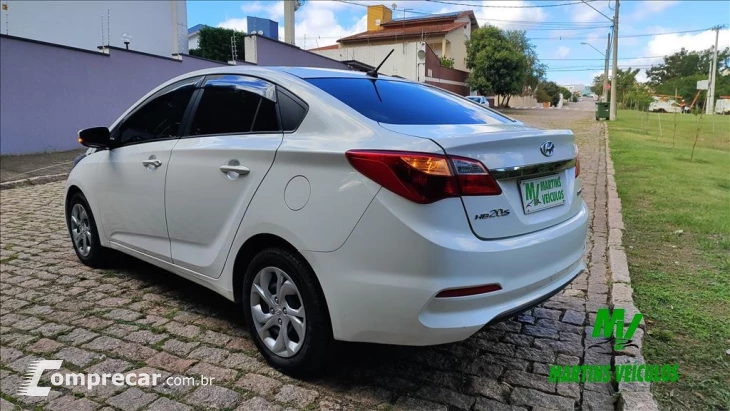 HB20S 1.6 COMFORT PLUS 16V FLEX 4P AUTOMÁTICO