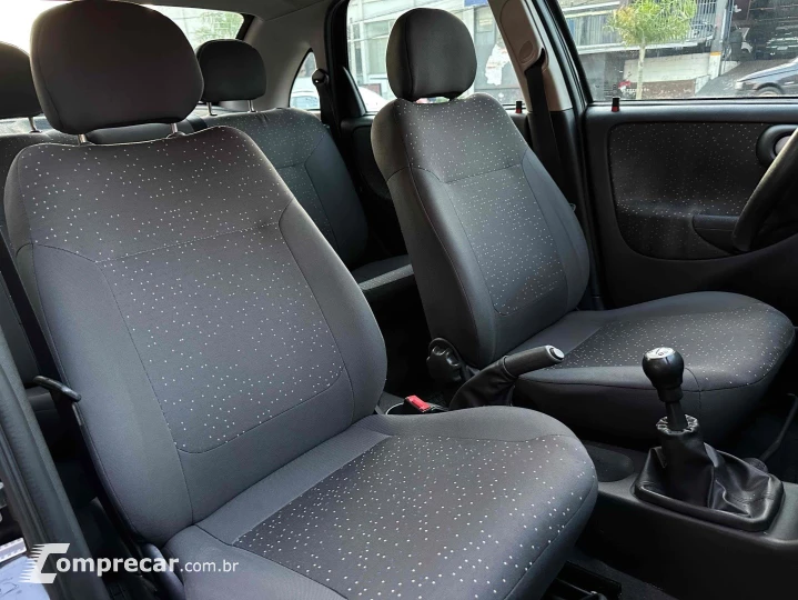 CORSA 1.4 MPFI PREMIUM SEDAN 8V FLEX 4P MANUAL