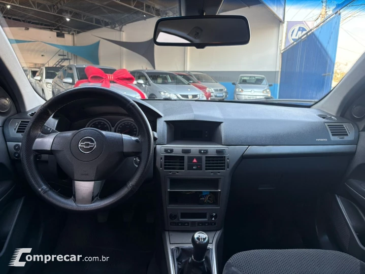 VECTRA 2.0 MPFI GT Hatch 8V