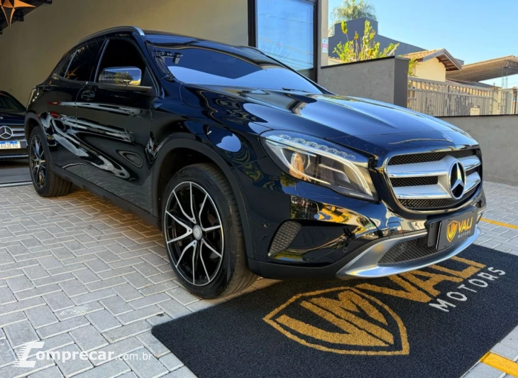 GLA 200 Vision 1.6/1.6 TB 16V Flex Aut.