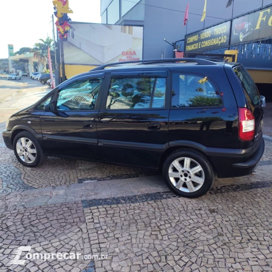 Zafira Eleg.2.0 MPFI FlexPower 8V 5p Aut