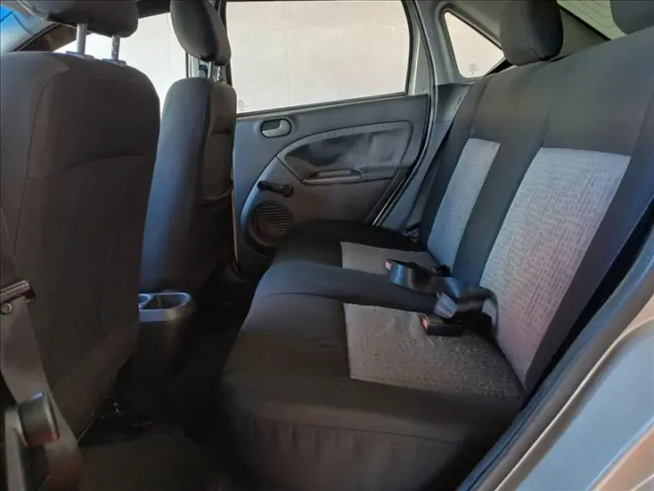 FIESTA 1.6 MPI Class Sedan 8V