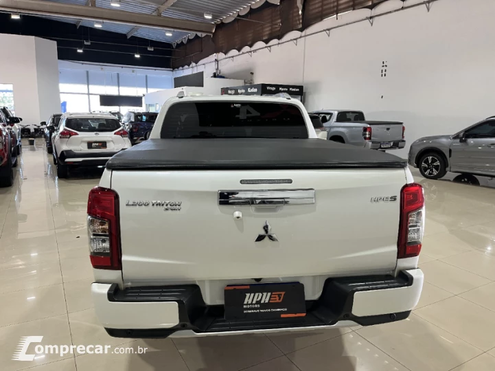 L200 TRITON 2.4 16V Turbo Sport Hpe-s CD 4X4