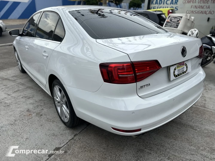 JETTA 2.0 TSI HIGHLINE 211CV GASOLINA 4P TIPTRONIC