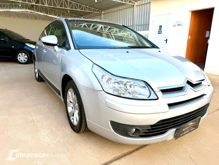 C4 1.6 GLX Flex Hatch