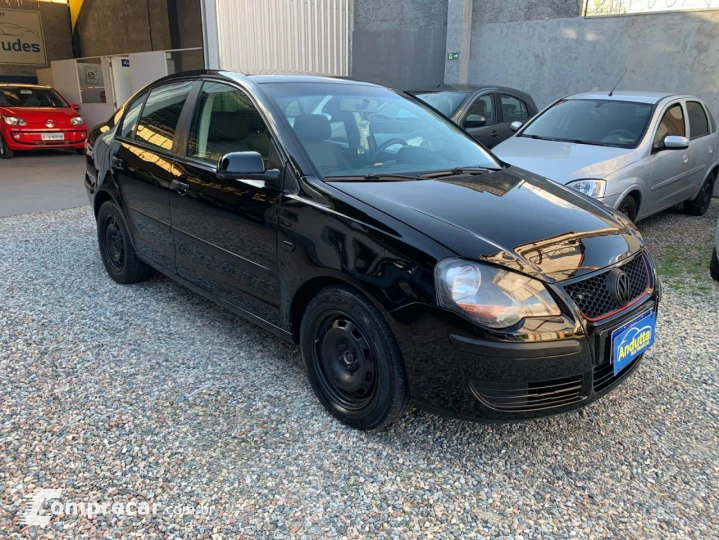 Polo Sedan 1.6 4P FLEX