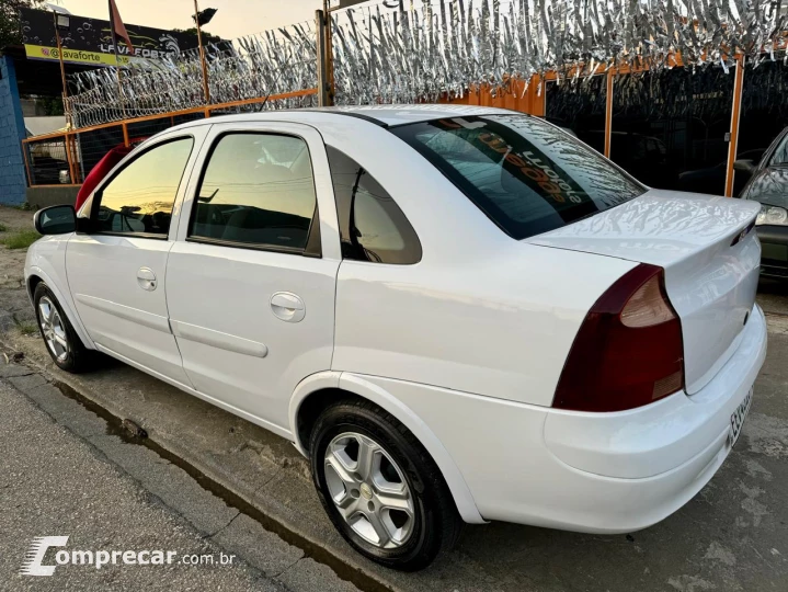 Corsa Sedan 1.8 4P PREMIUM FLEX