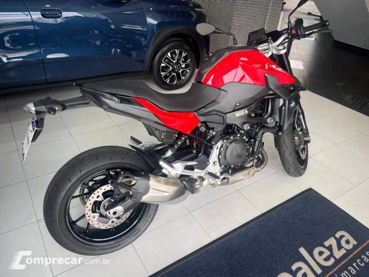 F 900 R Sport Plus