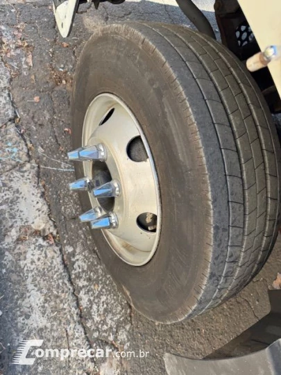 VERTIS 90V16 4x2 2p (diesel)