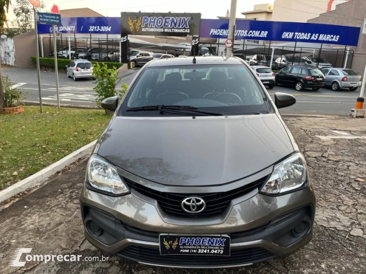 ETIOS 1.5 XS Sedan 16V