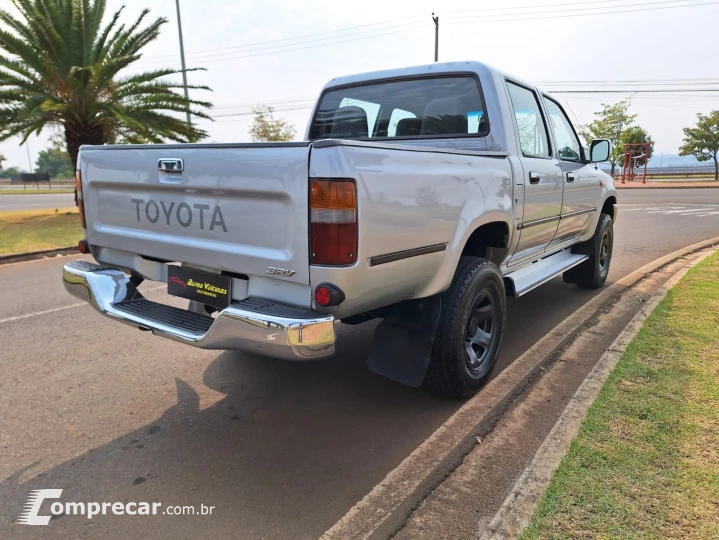 HILUX 3.0 SRV 4X2 CD 8V