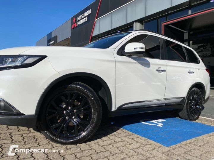 OUTLANDER 2.2 4X4 16V
