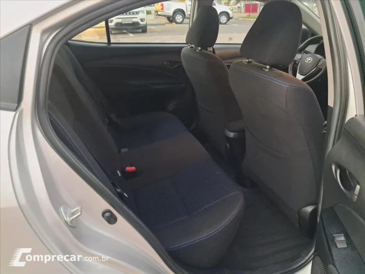 YARIS 1.5 16V FLEX SEDAN XL LIVE MULTIDRIVE