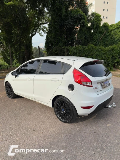 FORD FIESTA 1.6 TITANIUM HATCH 16V