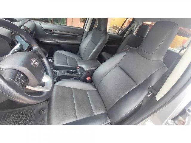 HILUX - 2.8 D-4D TURBO CD POWER PACK 4X4 MANUAL