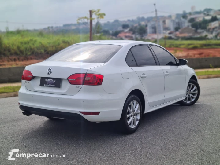 Jetta 2.0 Comfortline Tiptronic (Flex)