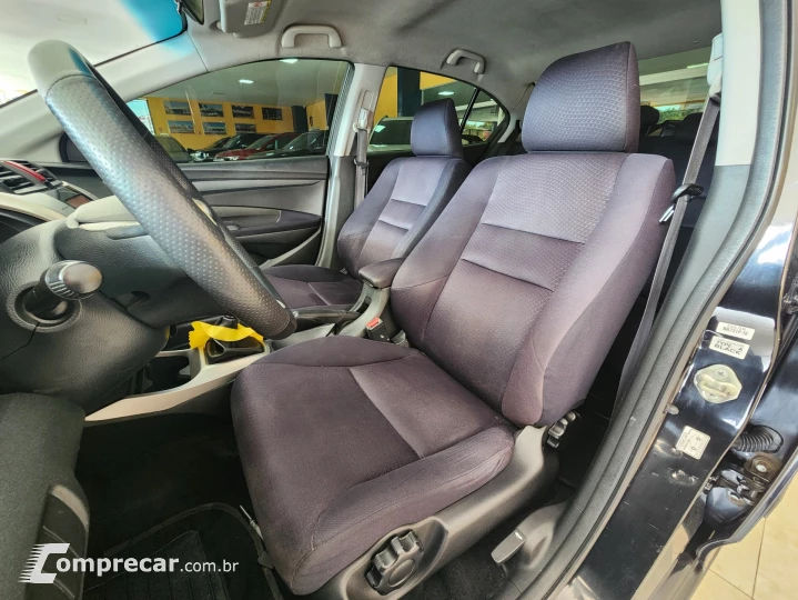 CITY 1.5 LX Sedan 16V