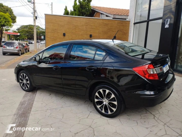 Civic 2.0 16V 4P FLEX LXR AUTOMÁTICO