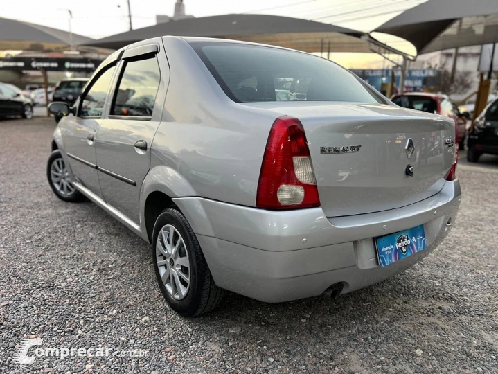 Logan 1.6 Expression 8V Flex 4P Manual