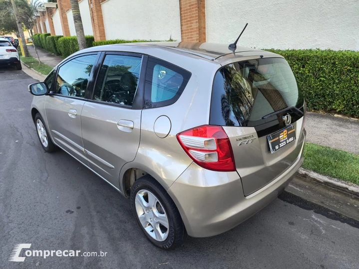FIT 1.4 LX 16V