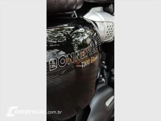 TRIUMPH BONNEVILLE T100 BLACK 900