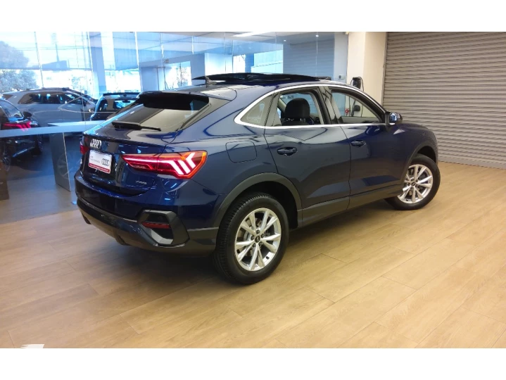 Q3 2.0 40 TFSI GASOLINA SPORTBACK PERFORMANCE QUATTRO TIPTRO