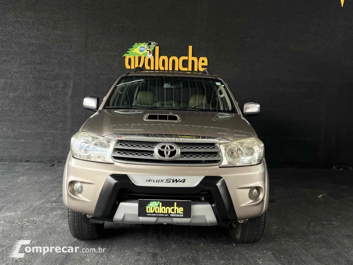 HILUX SW4 3.0 SRV 4X4 7 LUGARES 16V TURBO INTERCOOLER DIESEL