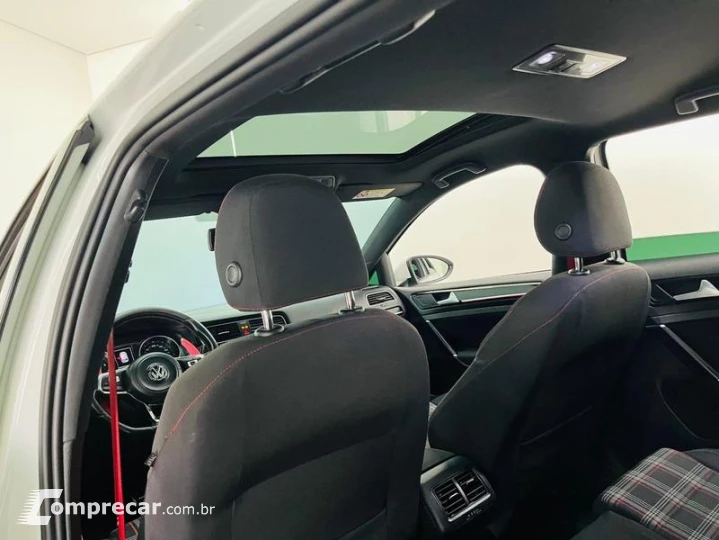 GOLF GTI AD