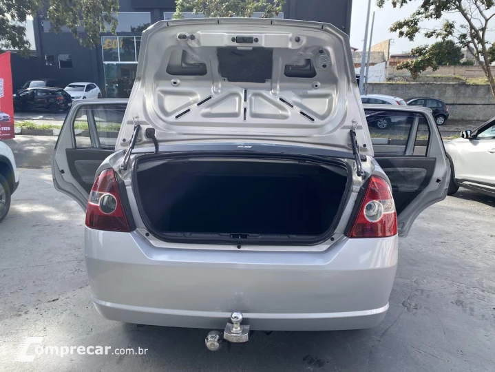 FIESTA 1.6 MPI Class Sedan 8V