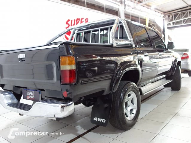 HILUX - 3.0 SR 4X4 CD 8V TURBO 4P MANUAL