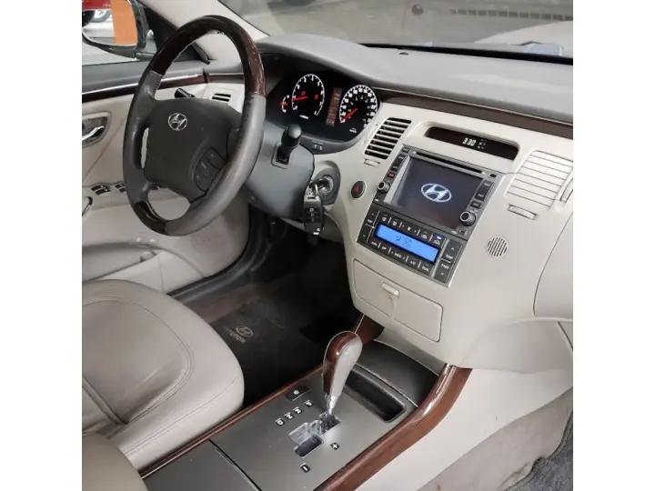 AZERA 3.3 MPFI GLS SEDAN V6 24V GASOLINA 4P AUTOMÁTICO