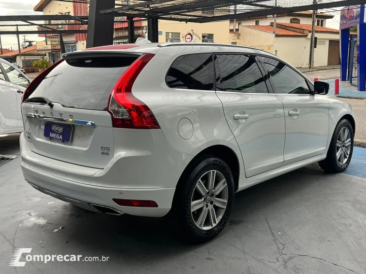 VOLVO XC60 2.4 D5 KINETIC AWD