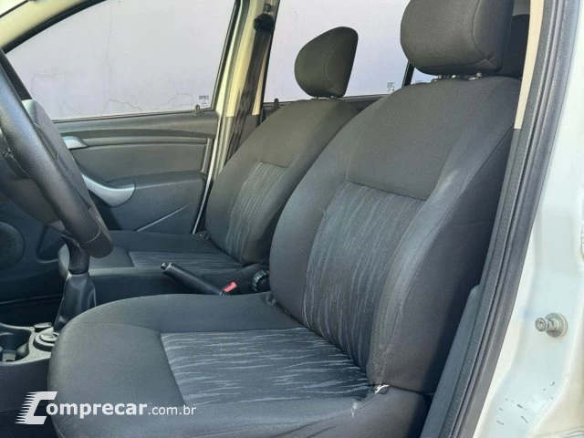 SANDERO - 1.0 AUTHENTIQUE 16V 4P MANUAL