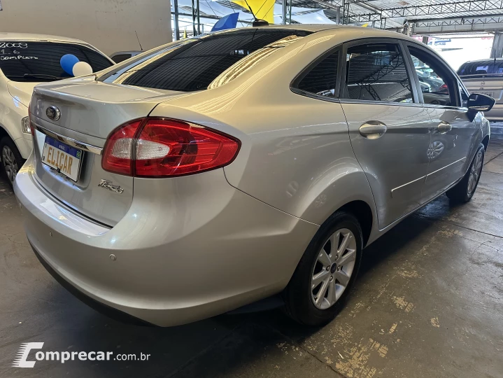 FIESTA 1.6 SE Sedan 16V