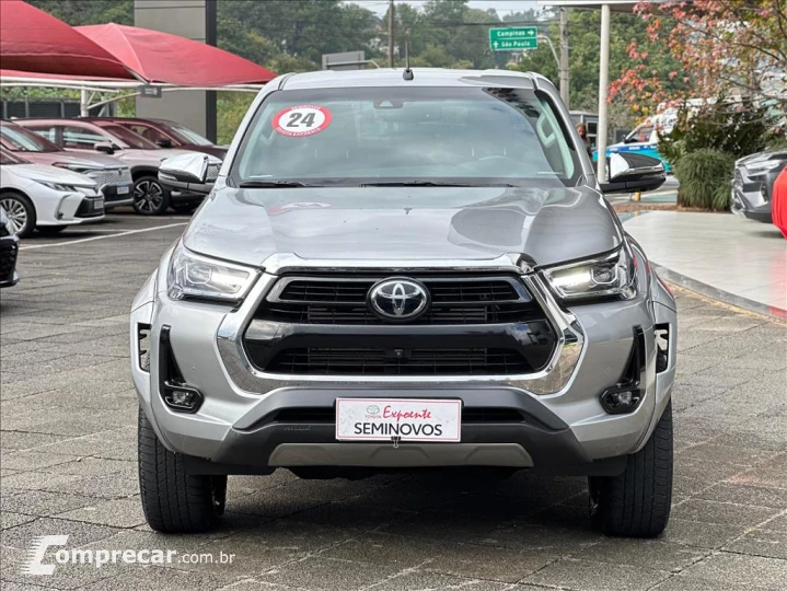 HILUX 2.8 D-4D TURBO DIESEL CD SRX PLUS 4X4 AUTOM