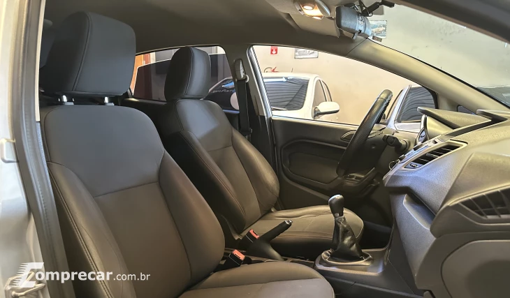 FIESTA 1.6 SE Sedan 16V