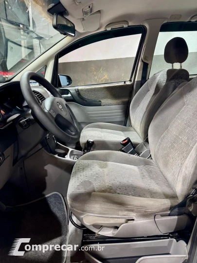 ZAFIRA 2.0 MPFI Elegance 8V