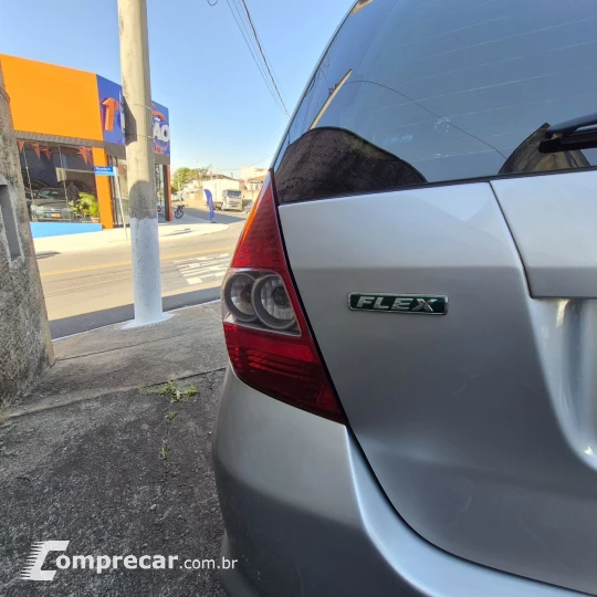 Fit LX 1.4/ 1.4 Flex 8V/16V 5p Mec.
