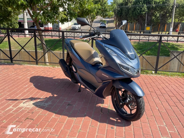 PCX 160 DLX ABS