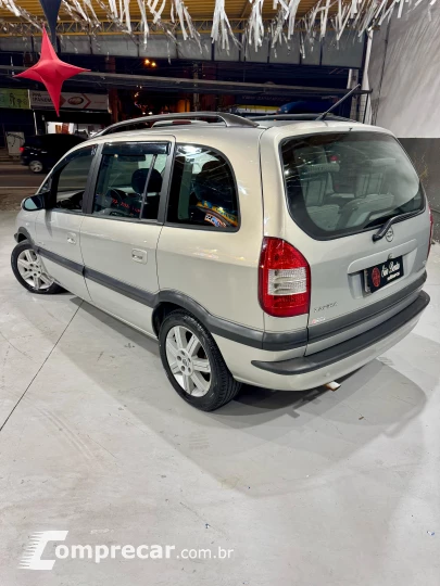 ZAFIRA 2.0 MPFI Elegance 8V
