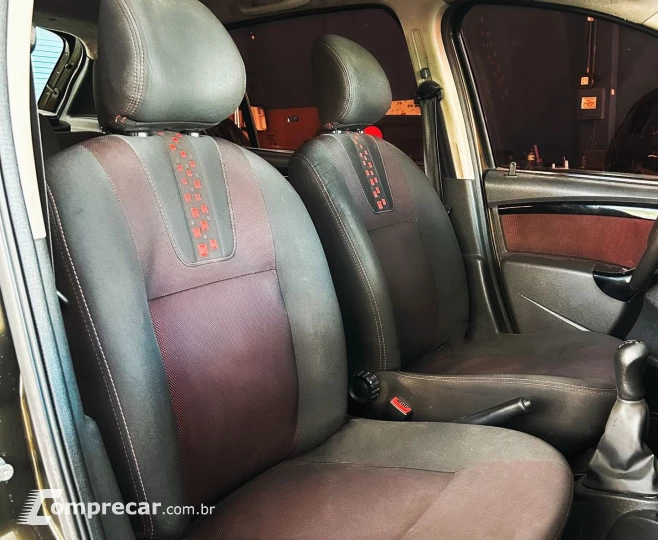 SANDERO 1.6 16V SCE Stepway