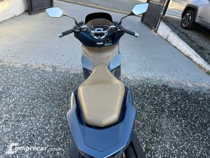 PCX 160 DLX