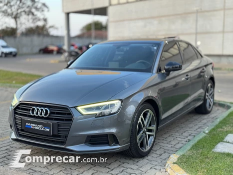 Audi A3 2.0 TFSI Sedan Performance Black 4 portas