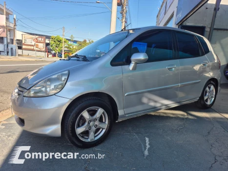 Honda FIT 1.4 LX 16V 4 portas