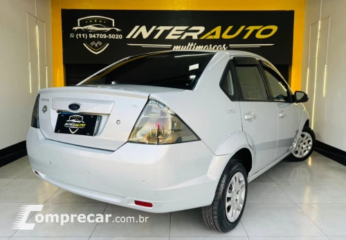 FIESTA 1.6 MPI Class Sedan 8V
