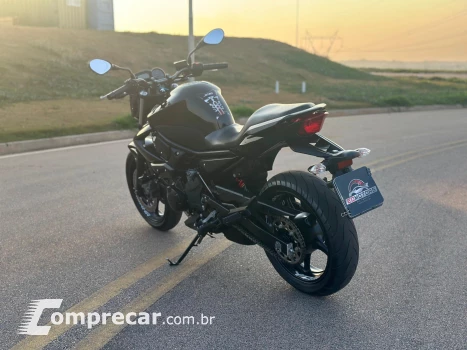 XJ6 N